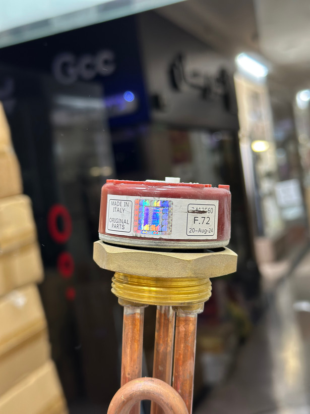 المنت آبگرمکن ایتالیایی ۲۰۰۰ وات